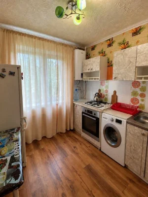 Продам 1к квартиру р-н ХТЗ Метро.