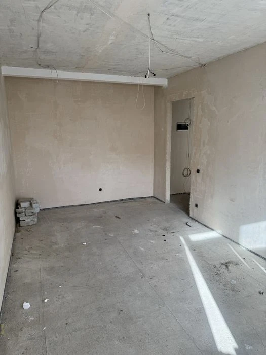 Продам 2 кімнатну квартиру у центрі Заводського району
