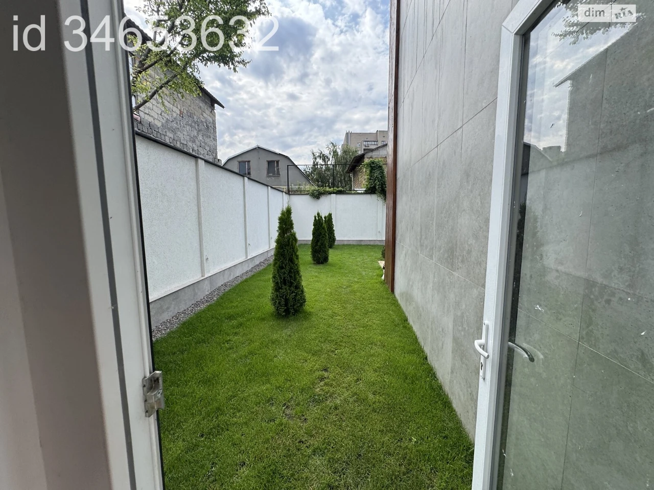 House for sale Velykyi Fontan