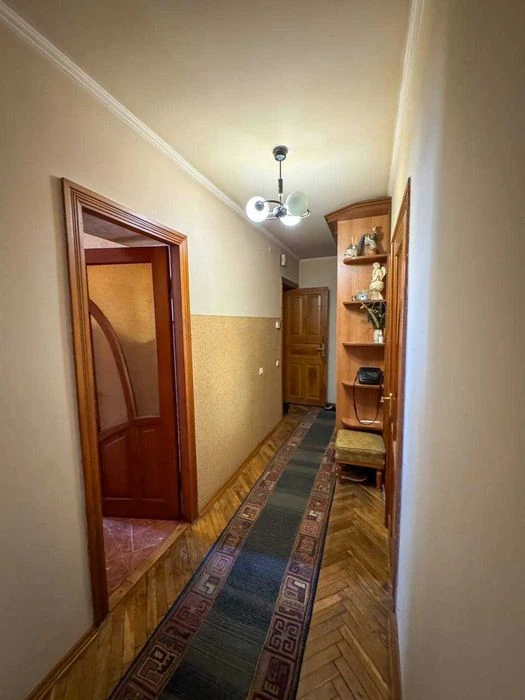Продаж 3-кімнатної квартири 64,4м2 по вул. Дж. Вашингтона 7-
