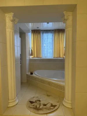 Продажа 3 кімнатна квартира вул.Тополева,4/8 125м ремонт, ме