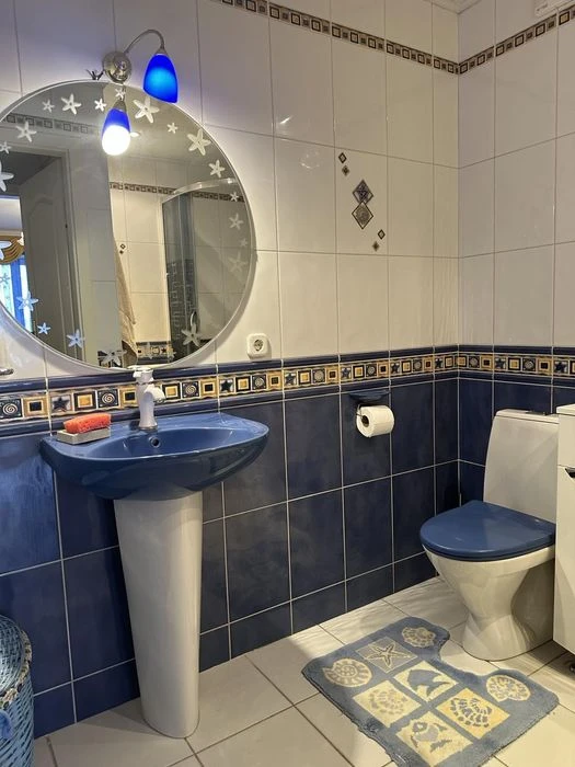 Продажа 3 кімнатна квартира вул.Тополева,4/8 125м ремонт, ме