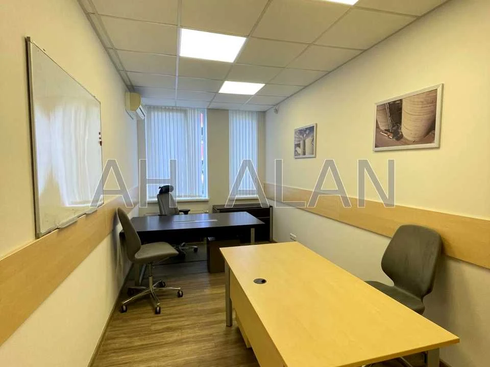 Квартира. Київ, Регенераторна вул., 4 к