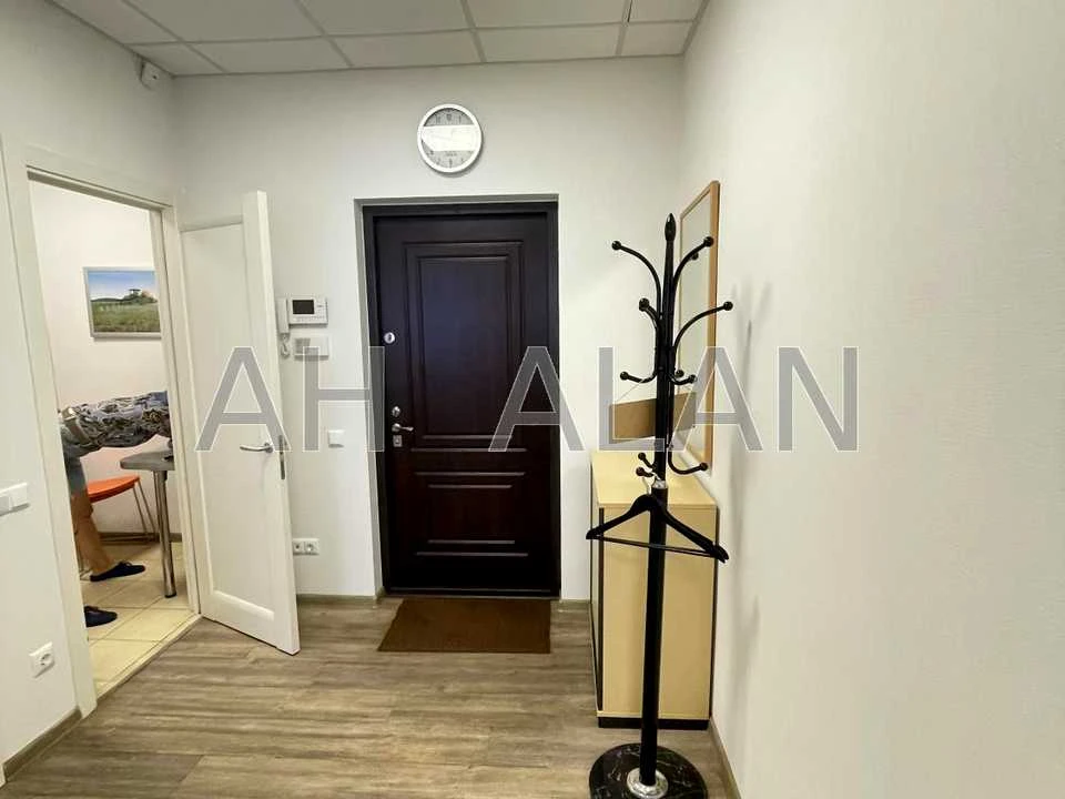 Квартира. Київ, Регенераторна вул., 4 к
