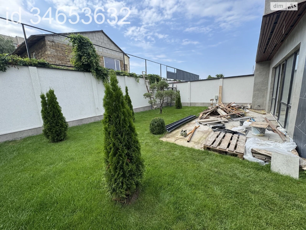 House for sale Velykyi Fontan