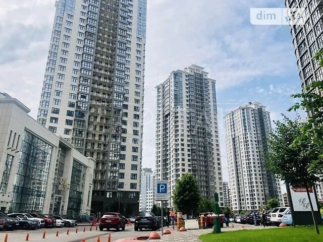 Продаж 1к квартири 55 кв. м на вул. Андрія Верхогляда 22 • I