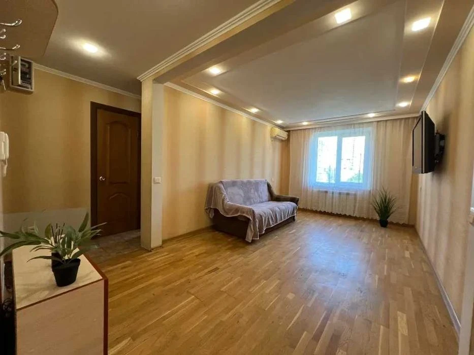Продам 3к квартиру Победа-5 Перемога пр Героев Правый берег