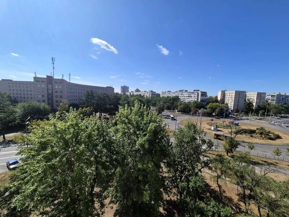 Лісовий проспект Лесной проспект 31, 2х кім., Кубанської Укр