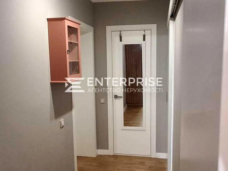 Квартира. Київ, Гетьмана Кирила Розумовського вул. (Миколи К