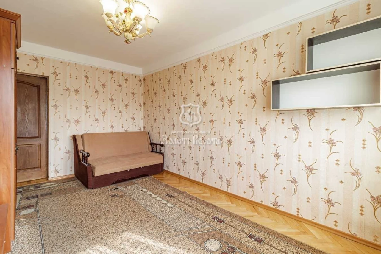 Продажа 2-комнатной квартиры 45.6 м², Кирилловская ул., 172