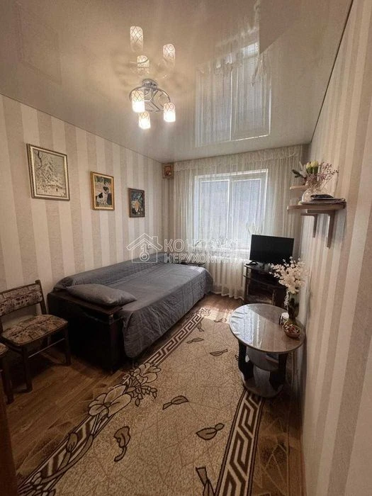 Продаж 3к.кв. Нові Будинки, Садовий проїзд, Вечерні Зорі