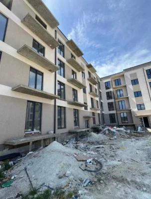 1 кімнатна чернова 1050 дол. За м кв Без комісії