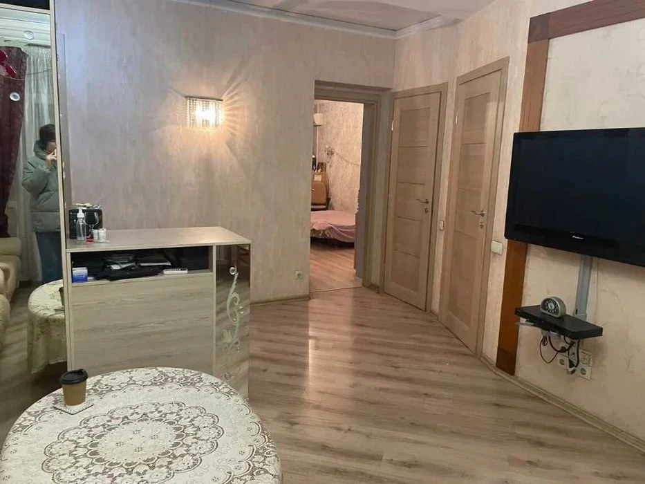 Продам 4к сталінку 98м Центр Дмитра Яворницького парк Глоби