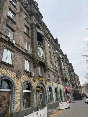 Продам 4к сталінку 98м Центр Дмитра Яворницького парк Глоби