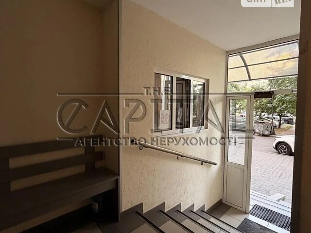 Продаж 3к квартири 81.9 кв. м на вул. Левка Лук'яненка 18 •