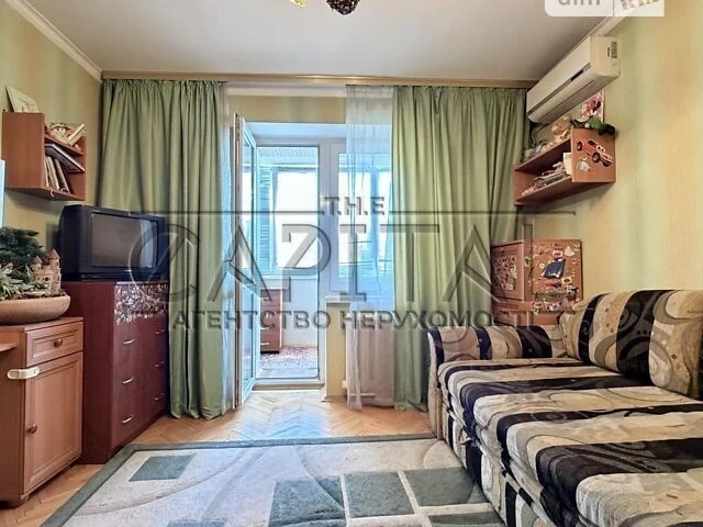 Продаж 3к квартири 81.9 кв. м на вул. Левка Лук'яненка 18 •