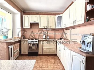 Продаж 3к квартири 81.9 кв. м на вул. Левка Лук'яненка 18 •