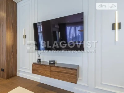 Продаж 3к квартири 102 кв. м на вул. Генерала Шаповала 2 • I