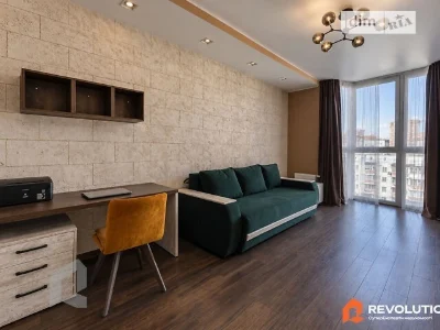 Продаж 2к квартири 70.6 кв. м на вул. Драгоманова 2 • ID 348