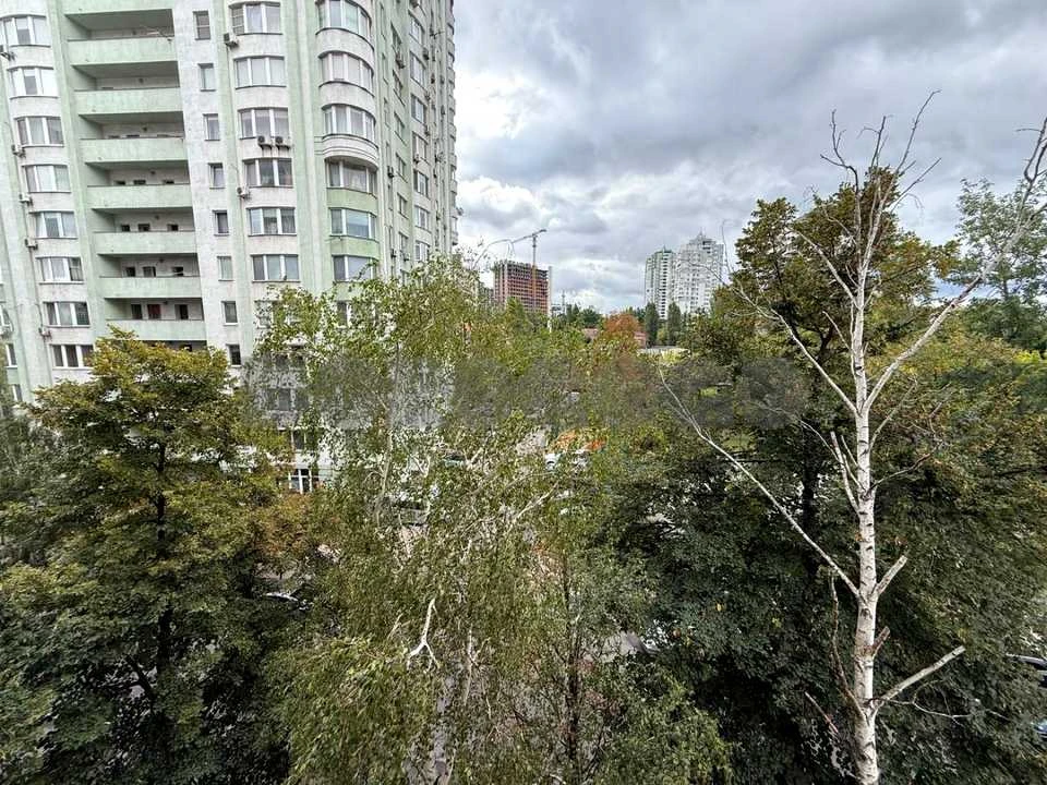 Квартира. Київ, Депутатська вул.