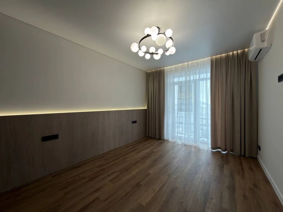 Терміново продам 2к квартиру в центрі Івано-Франківська, дер
