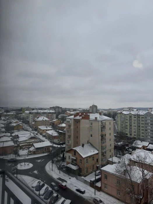 Терміново продам 2к квартиру в центрі Івано-Франківська, дер