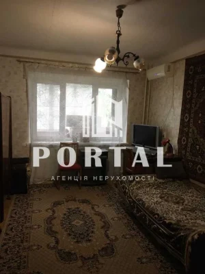 Продаж 3 кімнатної квартири 3/5 пов Розділ. кім Центр №4626