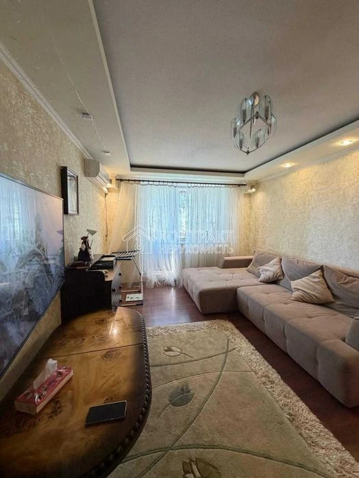 Продаж 2к.кв. Нові Будинки, метро Дворец Спорта, вул.Мельник