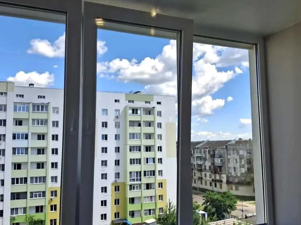 Apartment. Kharkiv, Myru St.