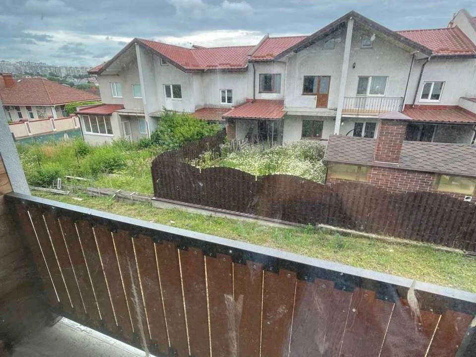 Будинок. Хмельницький, Отрадна