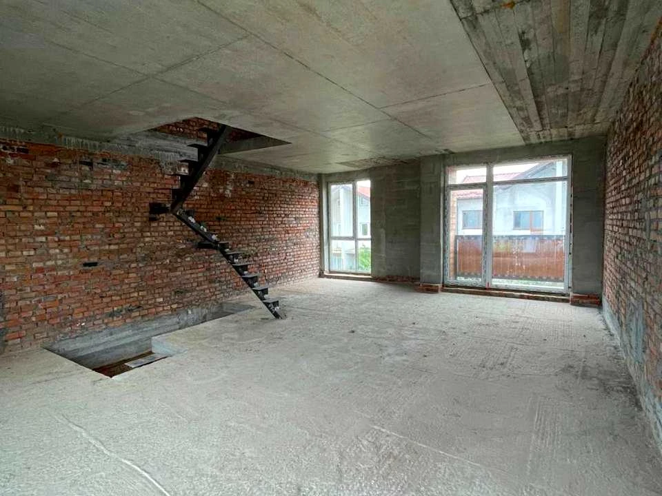 Будинок. Хмельницький, Отрадна