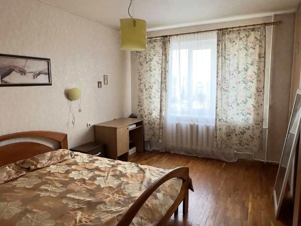 Квартира. Київ, Академіка Єфремова вул. (Командарма Уборевич