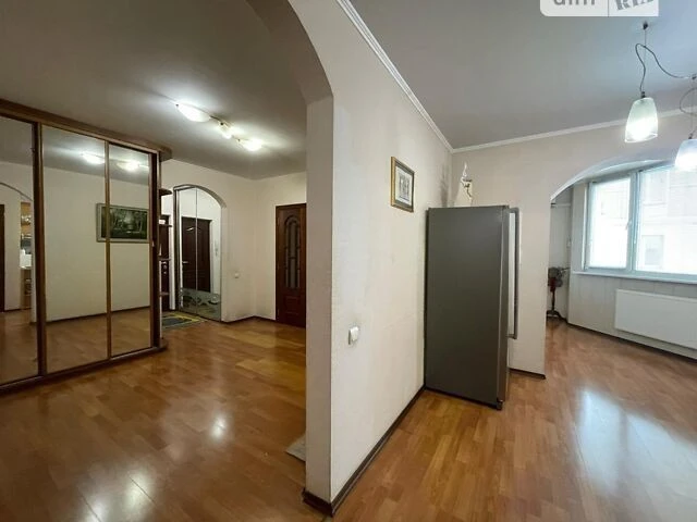 Продаж 3к квартири 83.7 кв. м на вул. Драгоманова 23 • ID 34