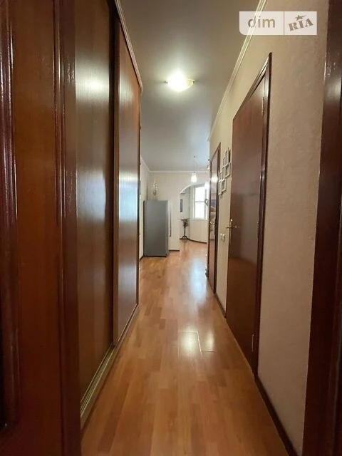 Продаж 3к квартири 83.7 кв. м на вул. Драгоманова 23 • ID 34