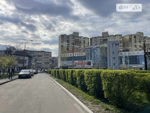 Продаж 3к квартири 83.7 кв. м на вул. Драгоманова 23 • ID 34