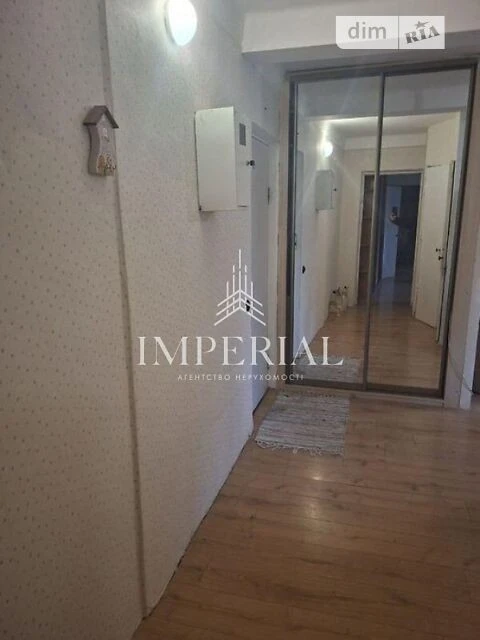 Продаж 3к квартири 60 кв. м на наб. Дніпровська 9А • ID 3483
