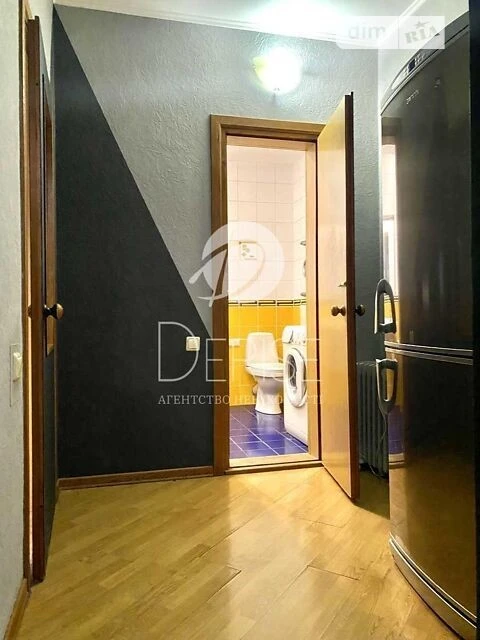 Продаж 1к квартири 49 кв. м на вул. Вишняківська 9 • ID 3483