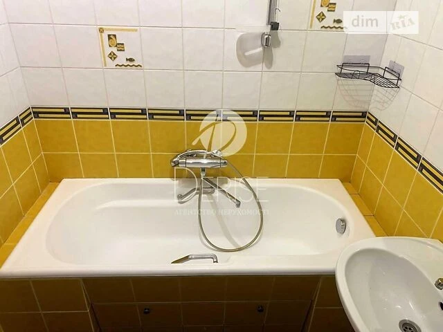 Продаж 1к квартири 49 кв. м на вул. Вишняківська 9 • ID 3483
