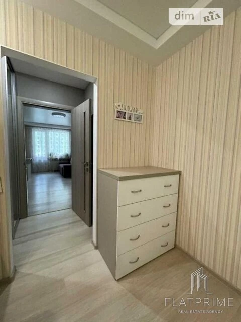 Продаж 2к квартири 41 кв. м на вул. Родини Глаголєвих 22А •