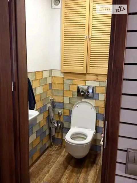 Продаж 3к квартири 85 кв. м на вул. Степана Рудницького 9 ко