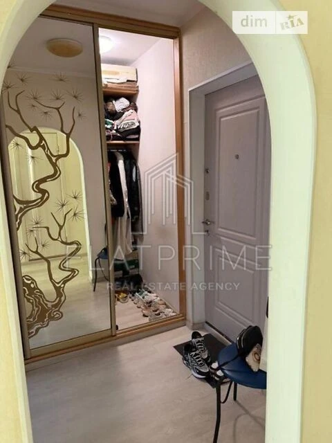 Продаж 1к квартири 42 кв. м на вул. Урлівська 16 • ID 348386