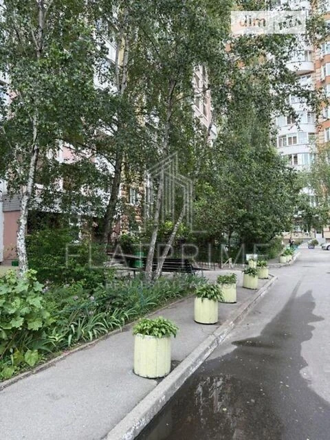Продаж 1к квартири 42 кв. м на вул. Урлівська 16 • ID 348386