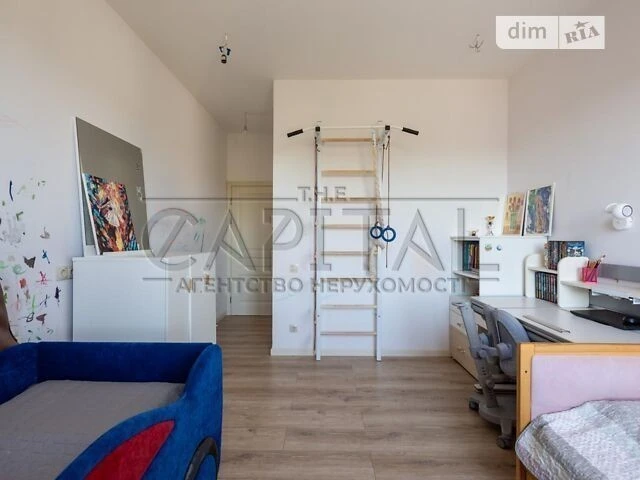 Продаж 2к квартири 83 кв. м на вул. Бузька 8, кв. 34 • ID 34