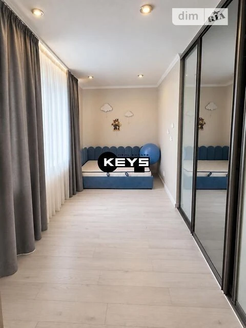 Продаж 2к квартири 74 кв. м на вул. Івана Виговського 10Ж •