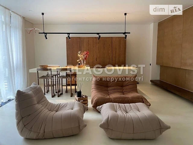 Продаж 3к квартири 99 кв. м на вул. Предславинська 42А • ID