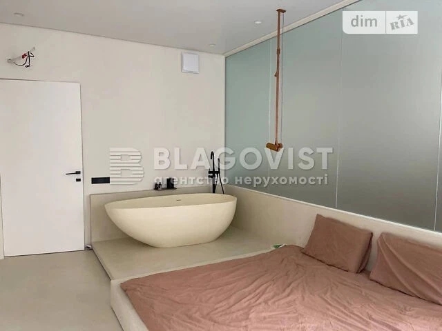Продаж 3к квартири 99 кв. м на вул. Предславинська 42А • ID