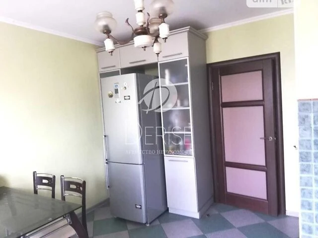 Продаж 3к квартири 95 кв. м на вул. Шовковична 29 • ID 34839