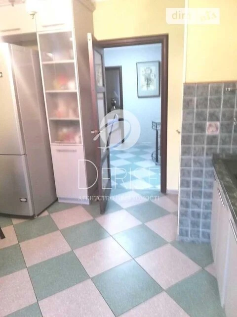 Продаж 3к квартири 95 кв. м на вул. Шовковична 29 • ID 34839