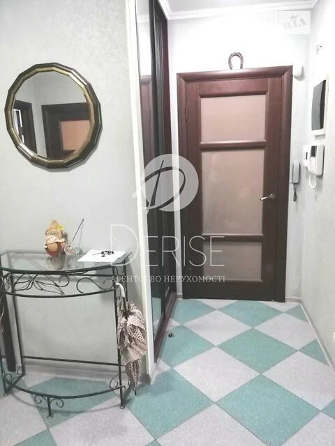 Продаж 3к квартири 95 кв. м на вул. Шовковична 29 • ID 34839