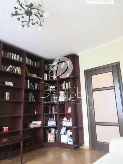 Продаж 3к квартири 95 кв. м на вул. Шовковична 29 • ID 34839